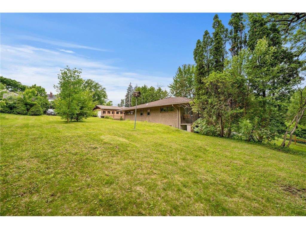 8XX Humboldt Avenue West Saint Paul MN 55118 6756432 image8