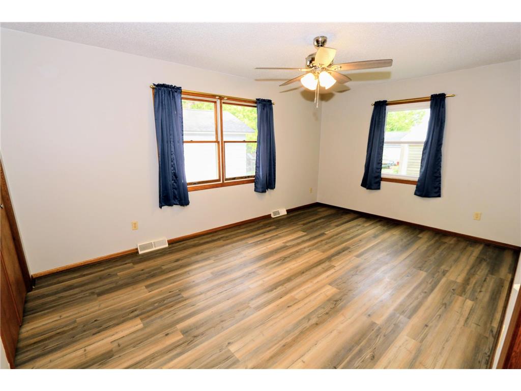 9 1st Street SE Faribault MN 55021 7088662 image28