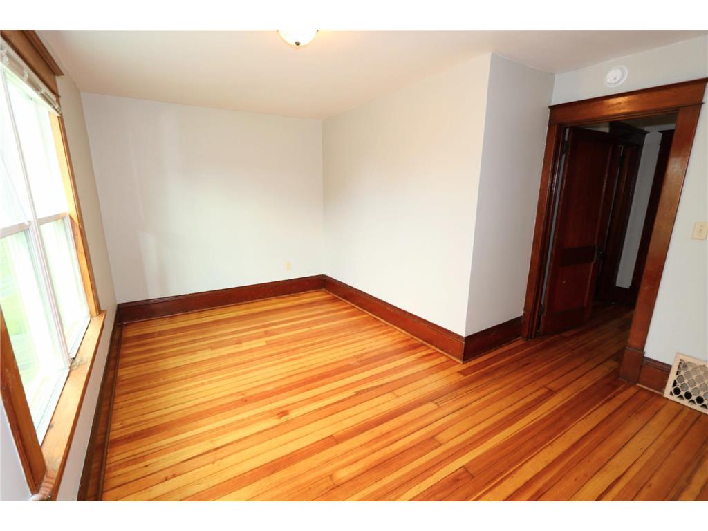 9 1st Street SE Faribault MN 55021 7088662 image35