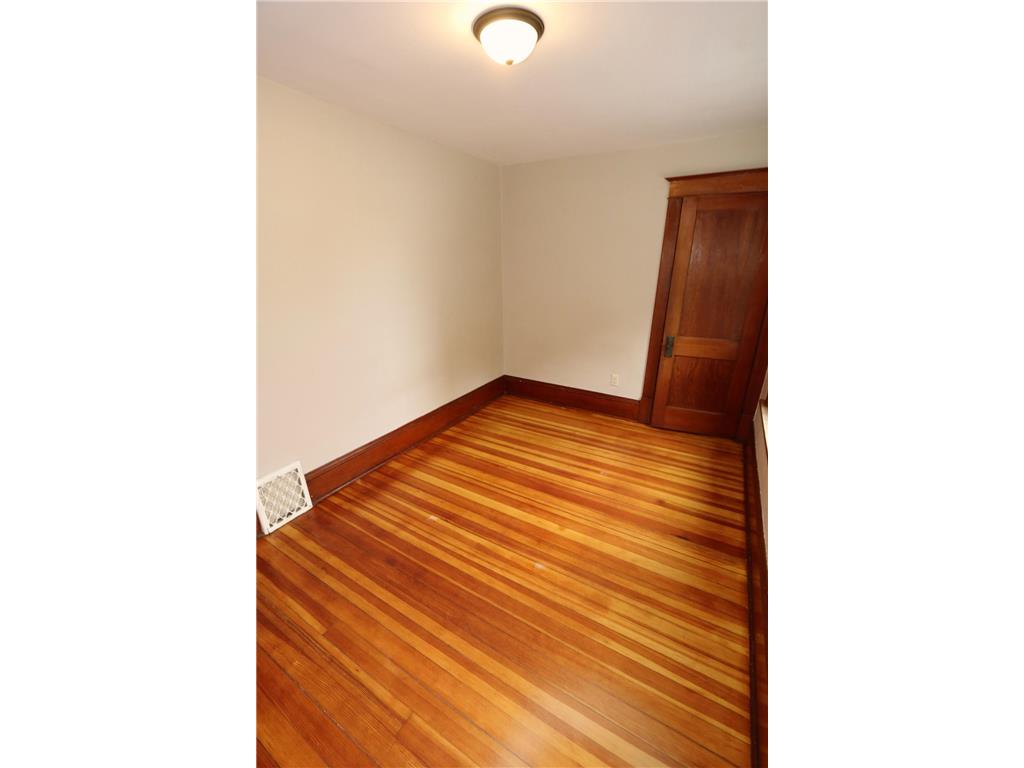 9 1st Street SE Faribault MN 55021 7088662 image44