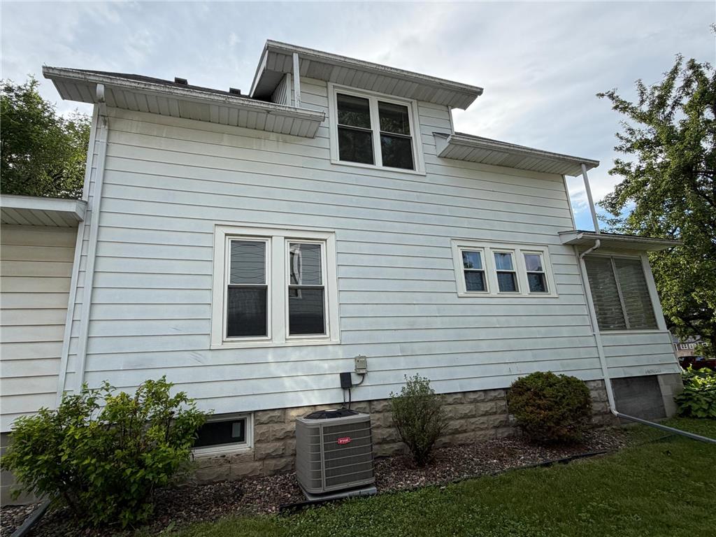 9 1st Street SE Faribault MN 55021 7088662 image52