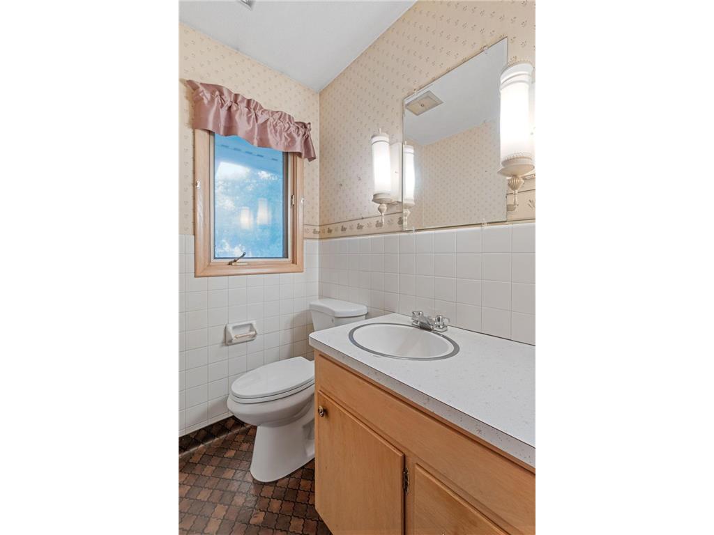 9 6th Avenue NE Osseo MN 55369 7091997 image8
