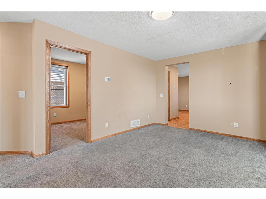 9 Acker Street W Saint Paul MN 55117 7021649 image11