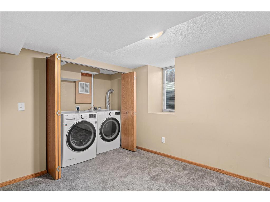 9 Acker Street W Saint Paul MN 55117 7021649 image13