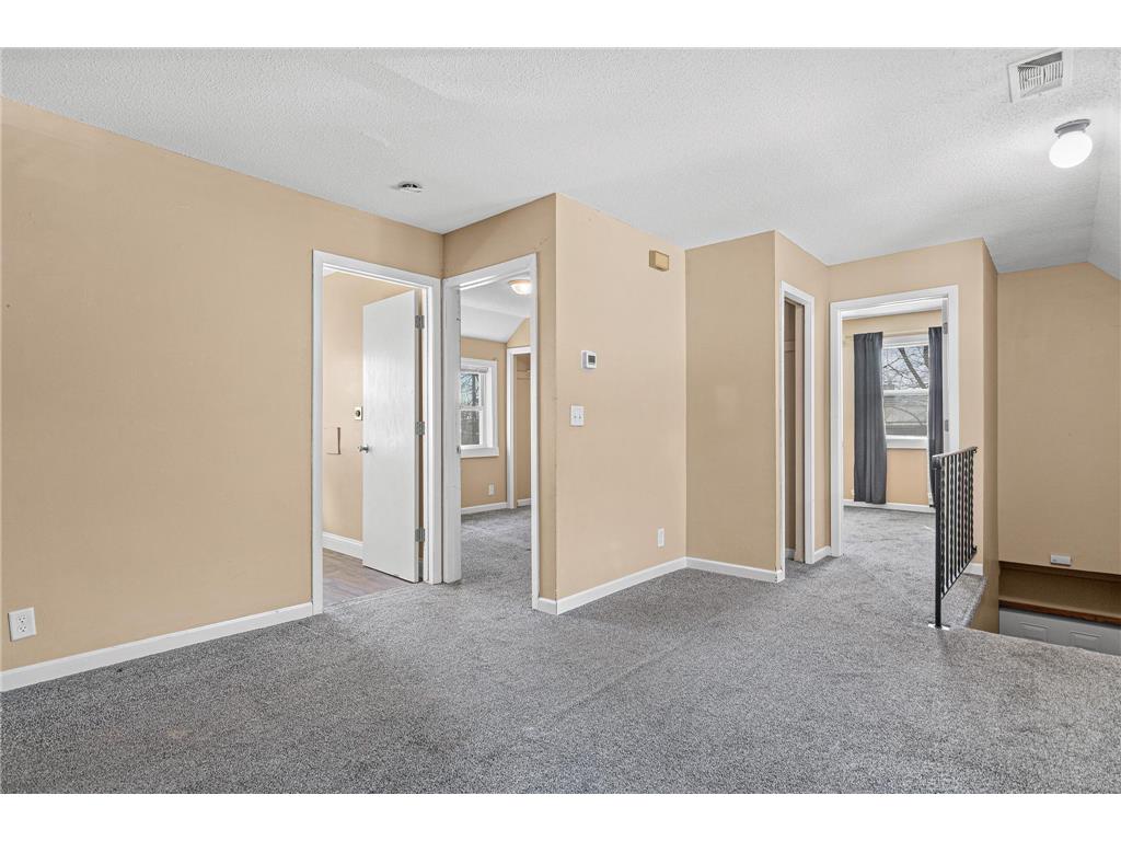 9 Acker Street W Saint Paul MN 55117 7021649 image15