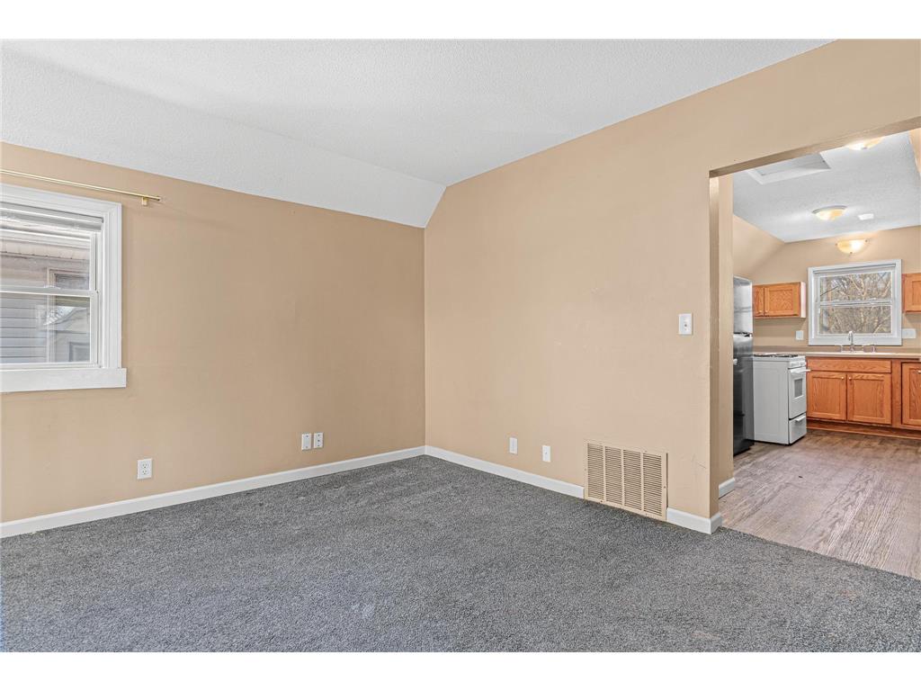 9 Acker Street W Saint Paul MN 55117 7021649 image18