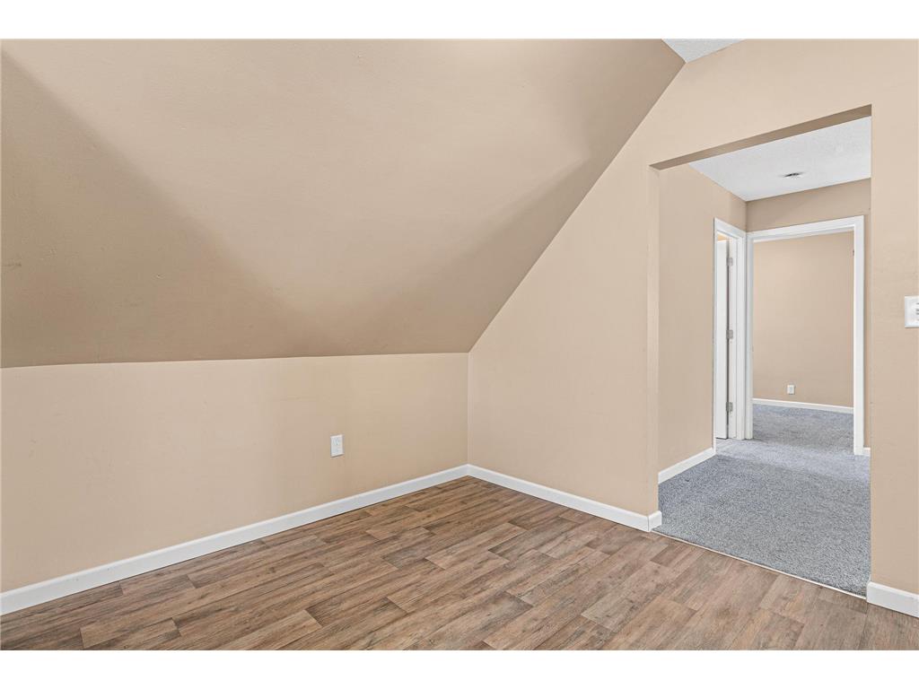 9 Acker Street W Saint Paul MN 55117 7021649 image24