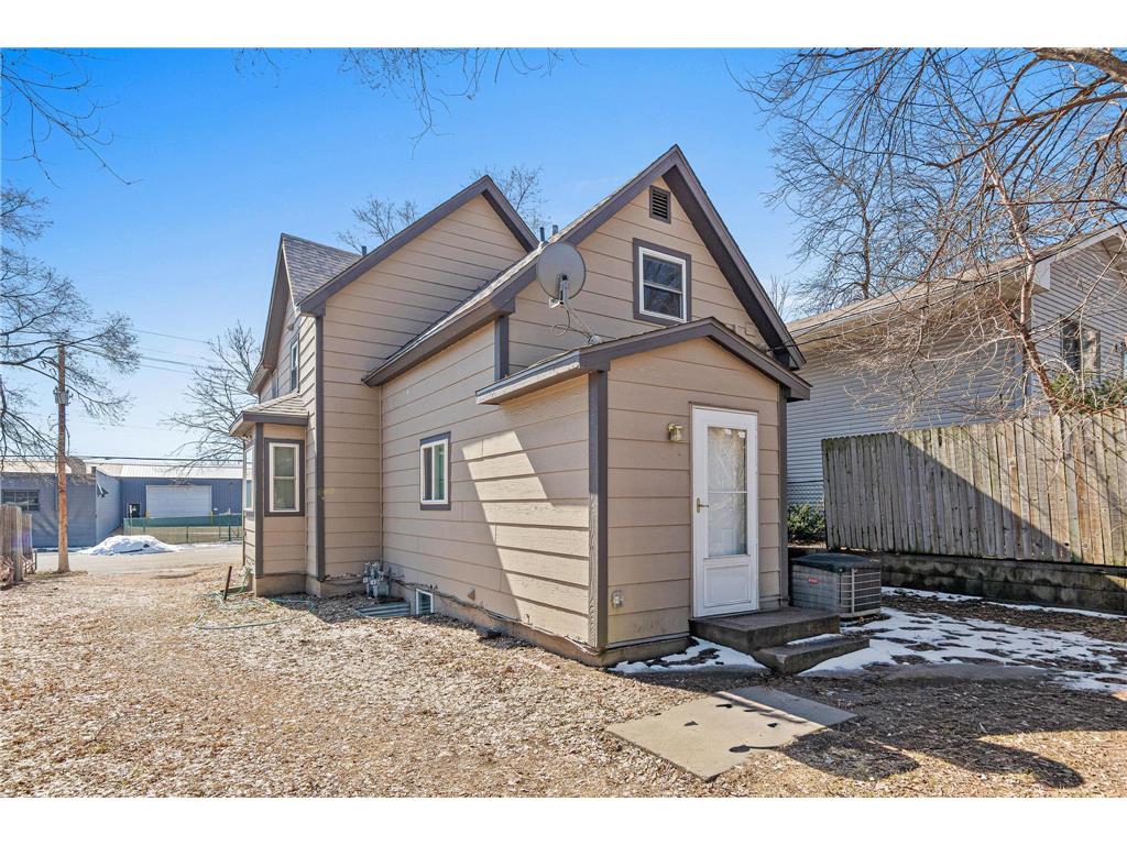 9 Acker Street W Saint Paul MN 55117 7021649 image27