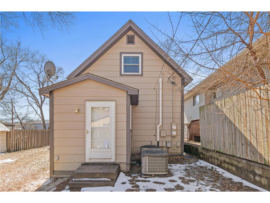 9 Acker Street W Saint Paul MN 55117 7021649 image28