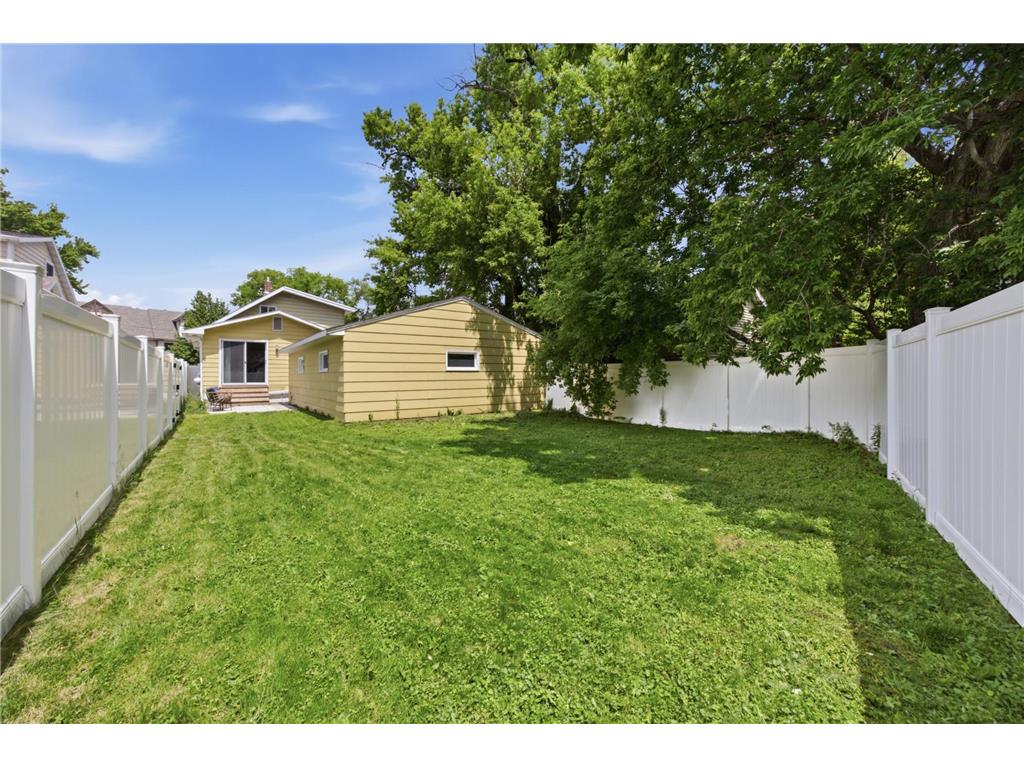 9 N Terrace N Fargo ND 58102 7099071 image28