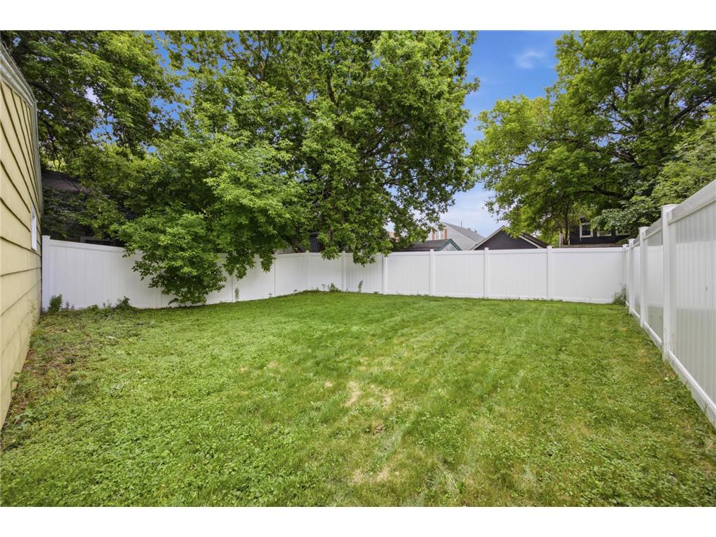 9 N Terrace N Fargo ND 58102 7099071 image29