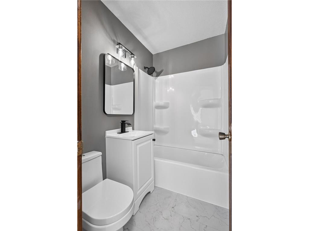 9 Park Drive Circle Pines MN 55014 7092219 image14