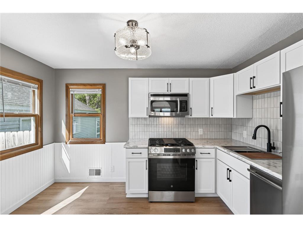 9 Park Drive Circle Pines MN 55014 7092219 image7
