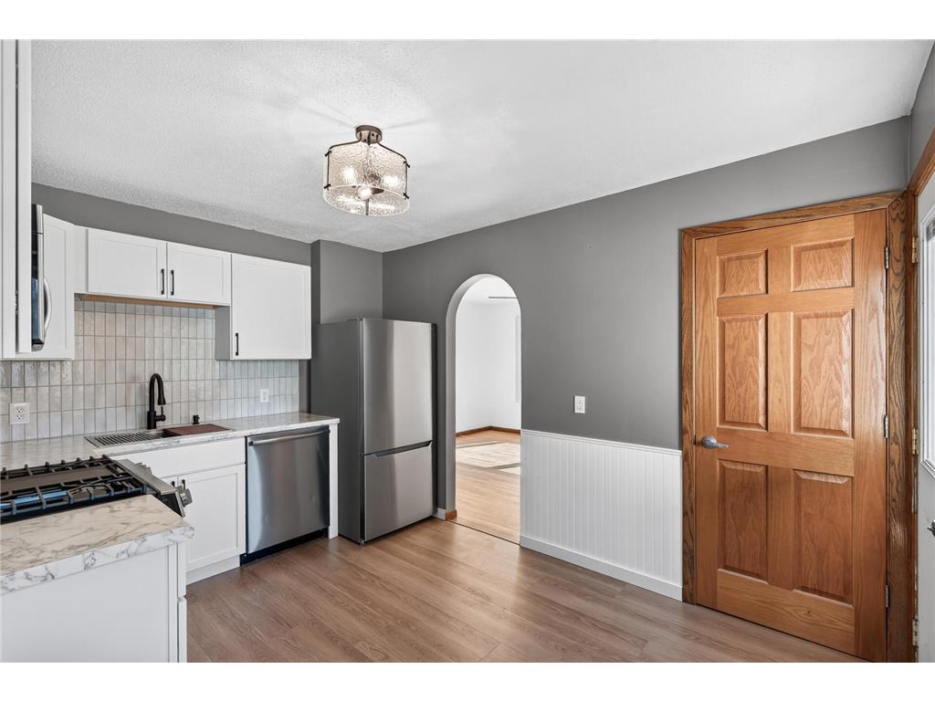 9 Park Drive Circle Pines MN 55014 7092219 image9