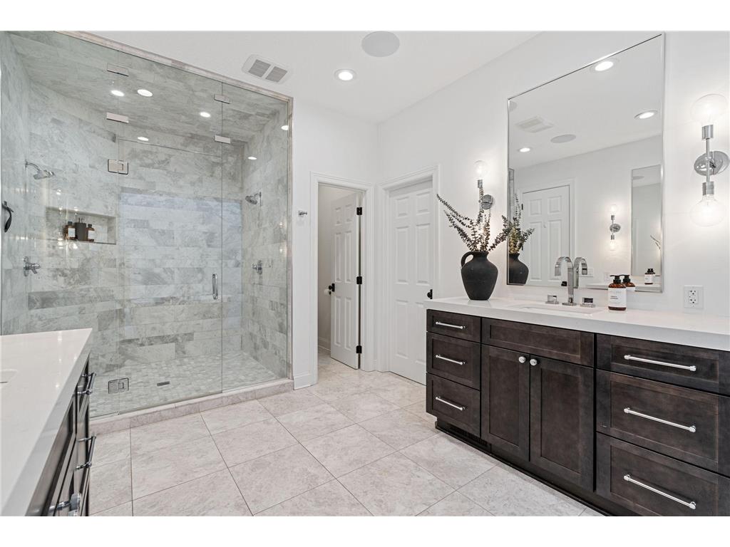 9 Red Forest Way North Oaks MN 55127 6764240 image31