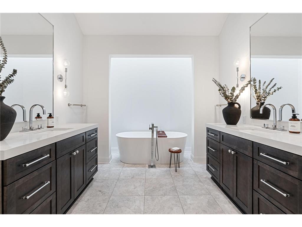 9 Red Forest Way North Oaks MN 55127 6764240 image32