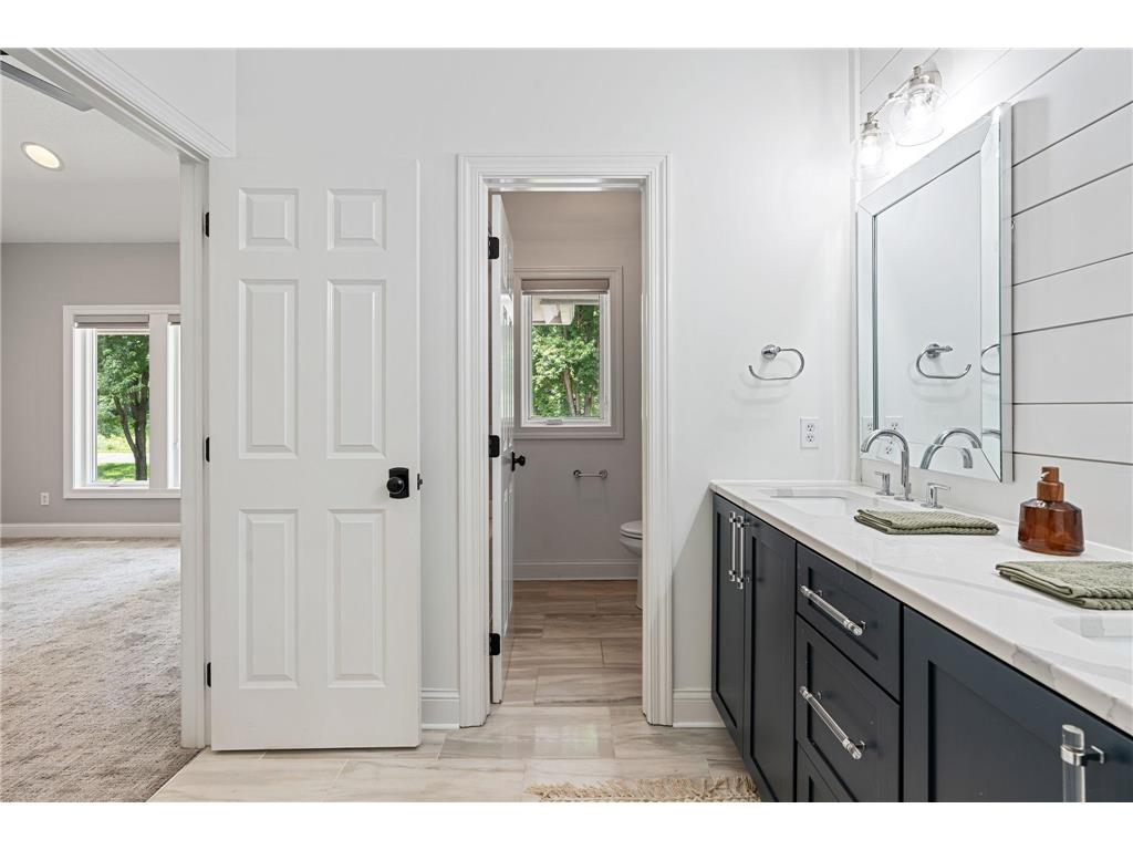 9 Red Forest Way North Oaks MN 55127 6764240 image45