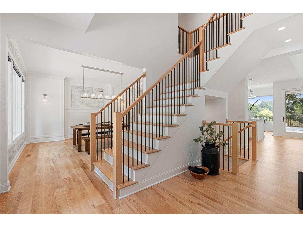 9 Red Forest Way North Oaks MN 55127 6764240 image5