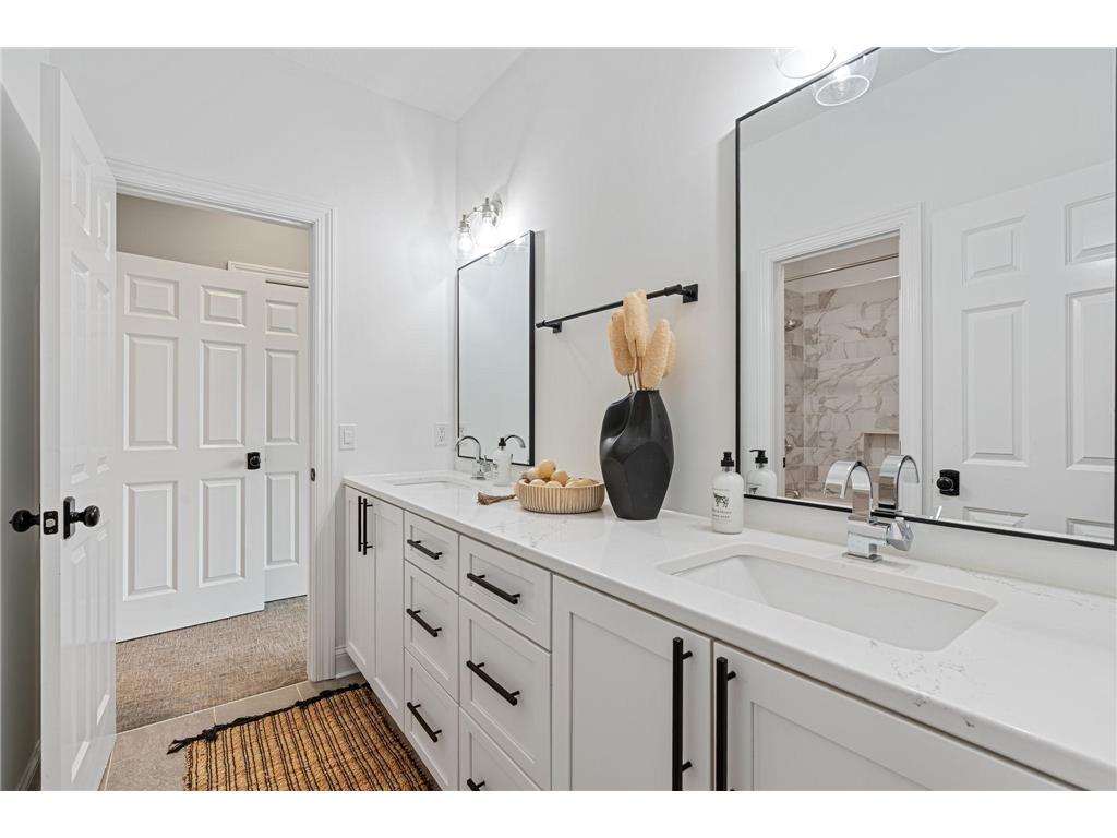 9 Red Forest Way North Oaks MN 55127 6764240 image53