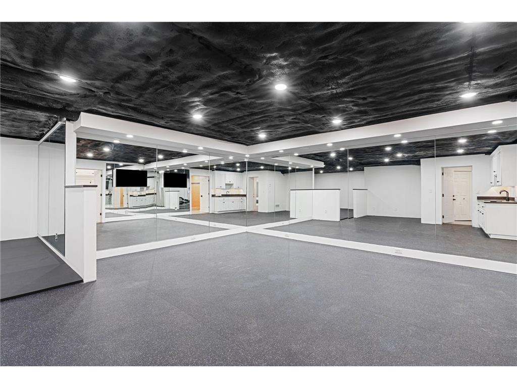 9 Red Forest Way North Oaks MN 55127 6764240 image76