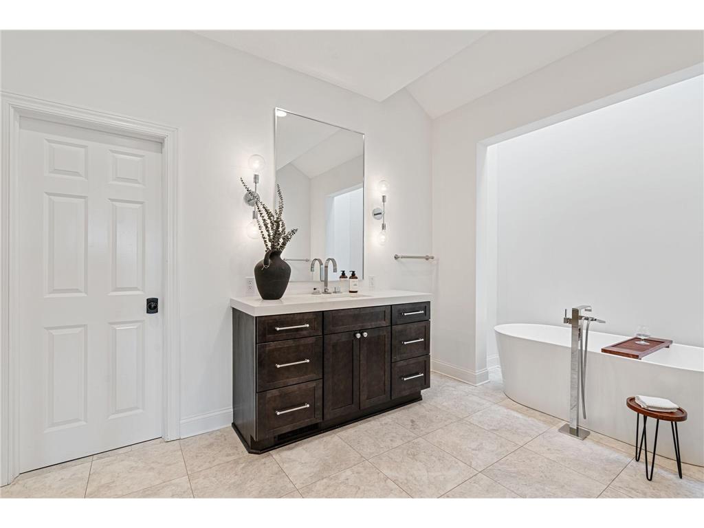 9 Red Forest Way North Oaks MN 55127 7082126 image30