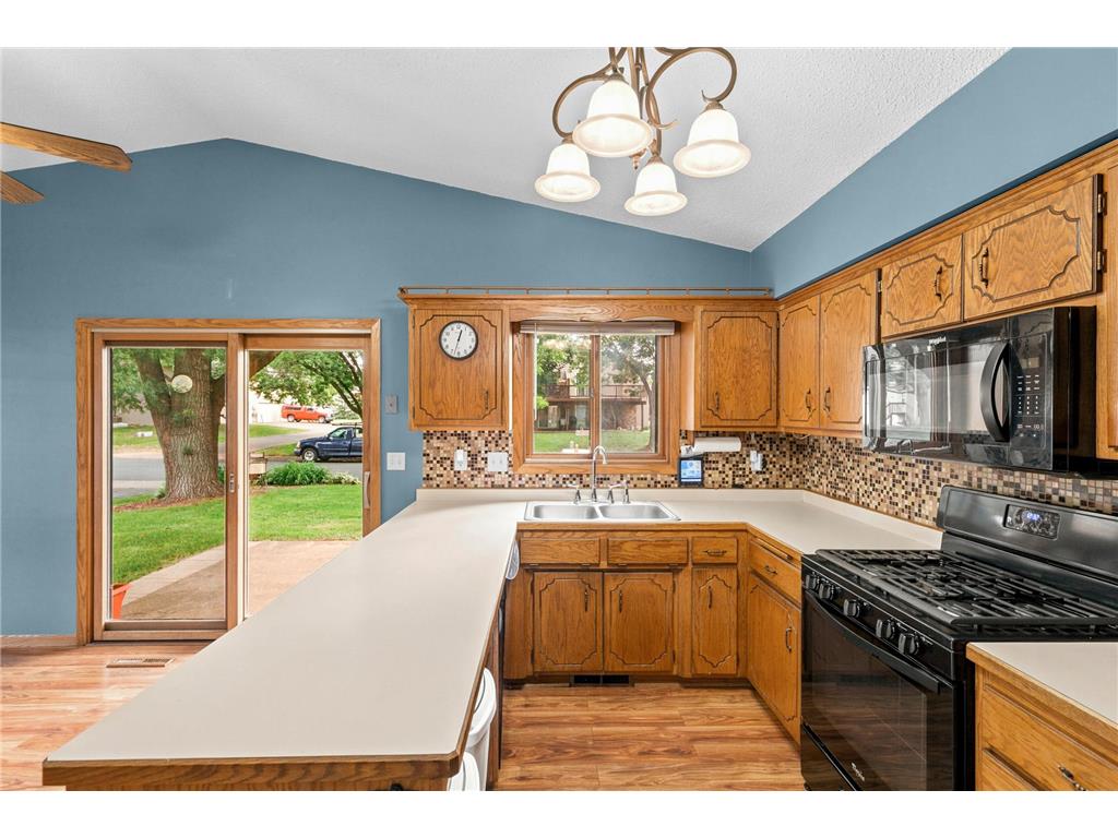 9 Shady Way #A Circle Pines MN 55014 7099137 image12