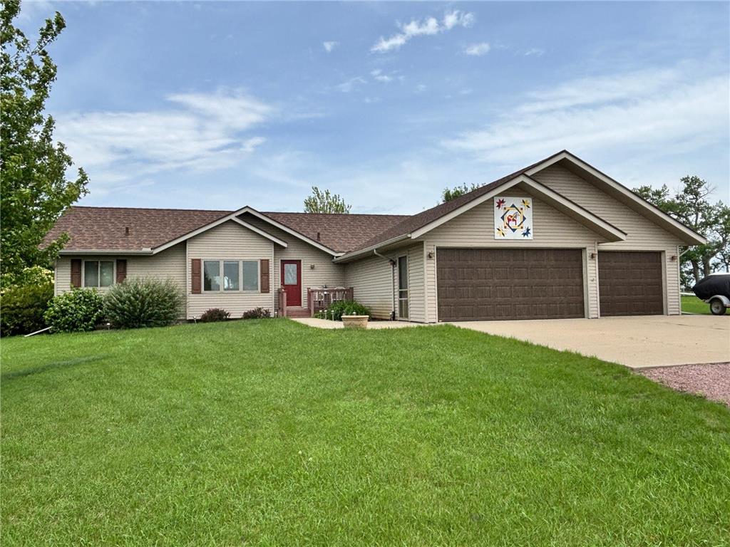 9 W Clear Lake Drive Lake Belt Twp MN 56121 - Clear Lake 6740509 image1