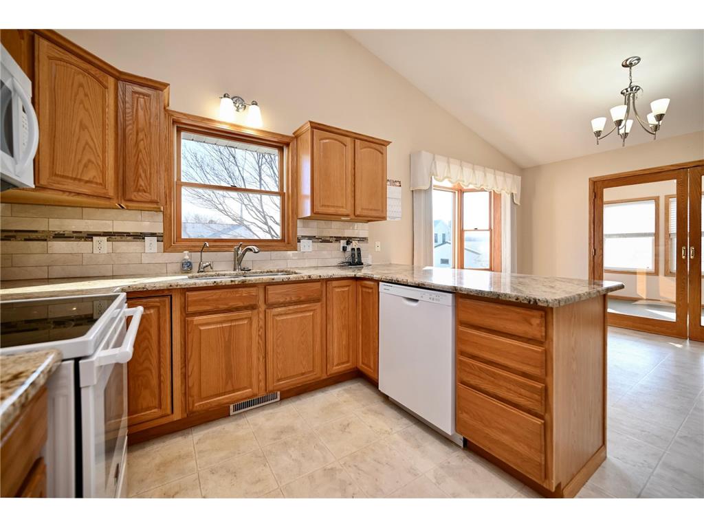 9 Williams Street Lewiston MN 55952 7018317 image10