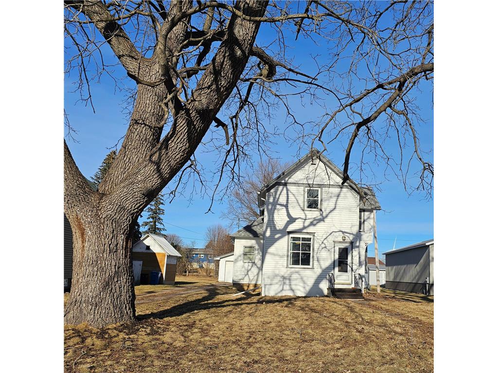90 W Main Street Lewiston MN 55952 6595190 image1