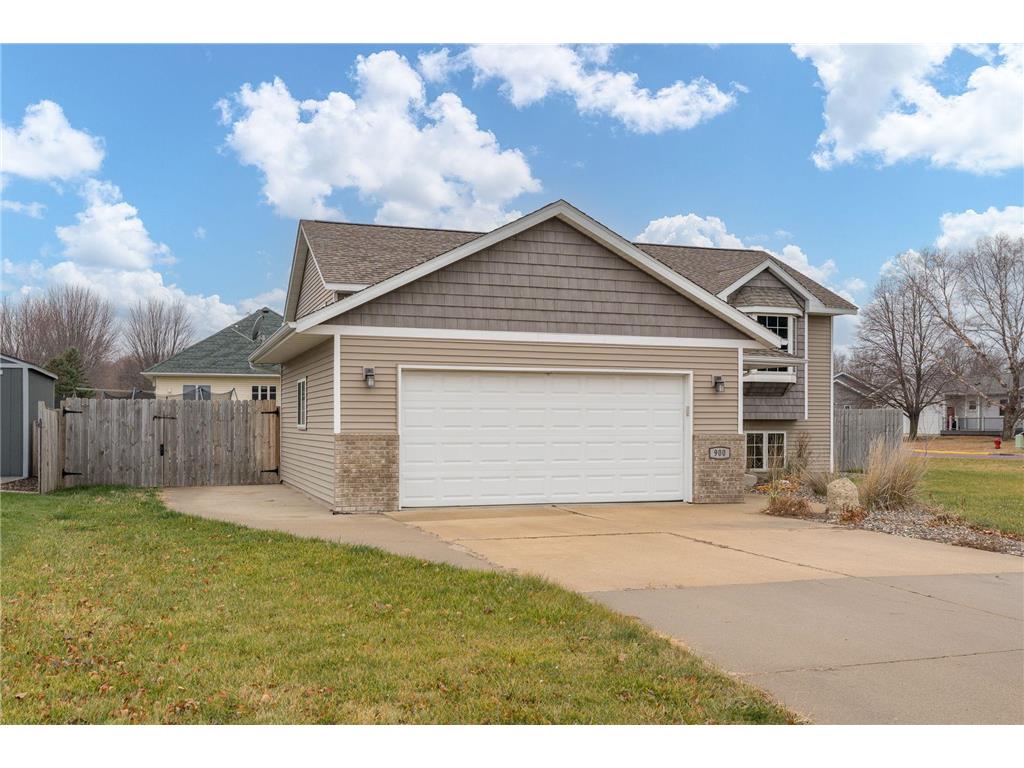 900 10th Street SE Waseca MN 56093 6822077 image2