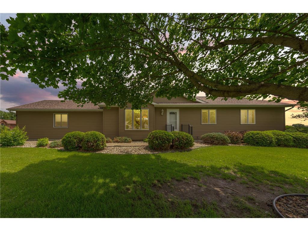 900 11th Avenue SE Waseca MN 56093 6743602 image1