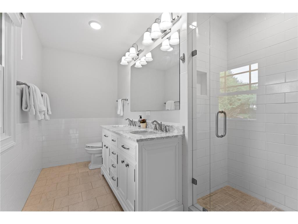 900 12th Avenue SW Rochester MN 55902 7078464 image22