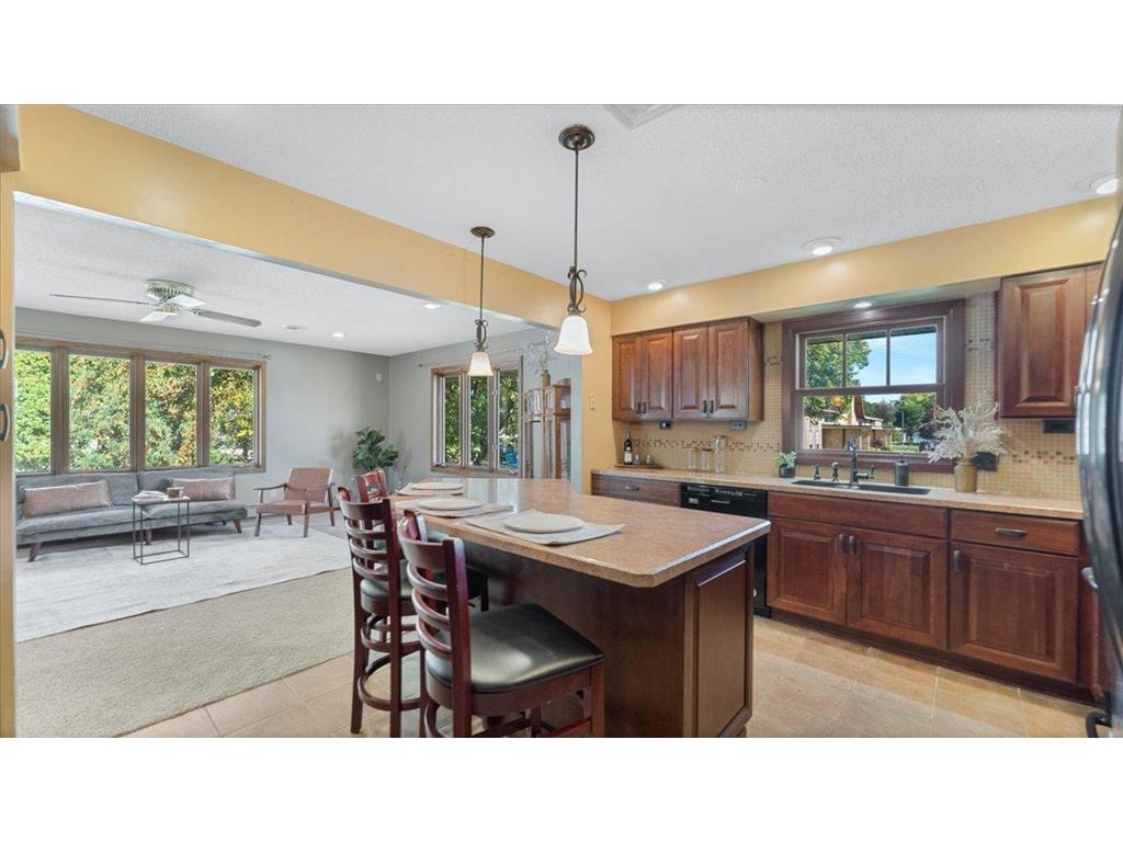 900 13th Avenue SW Willmar MN 56201 7003965 image12