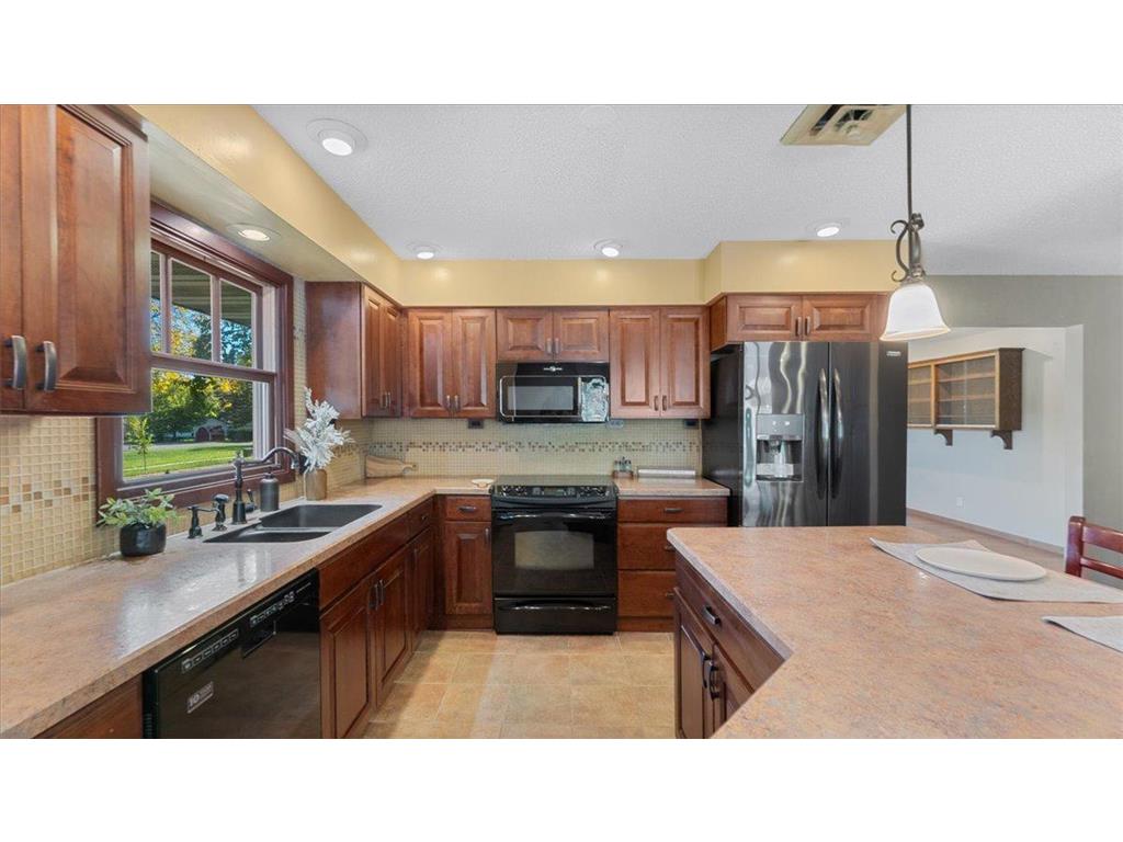 900 13th Avenue SW Willmar MN 56201 7003965 image15