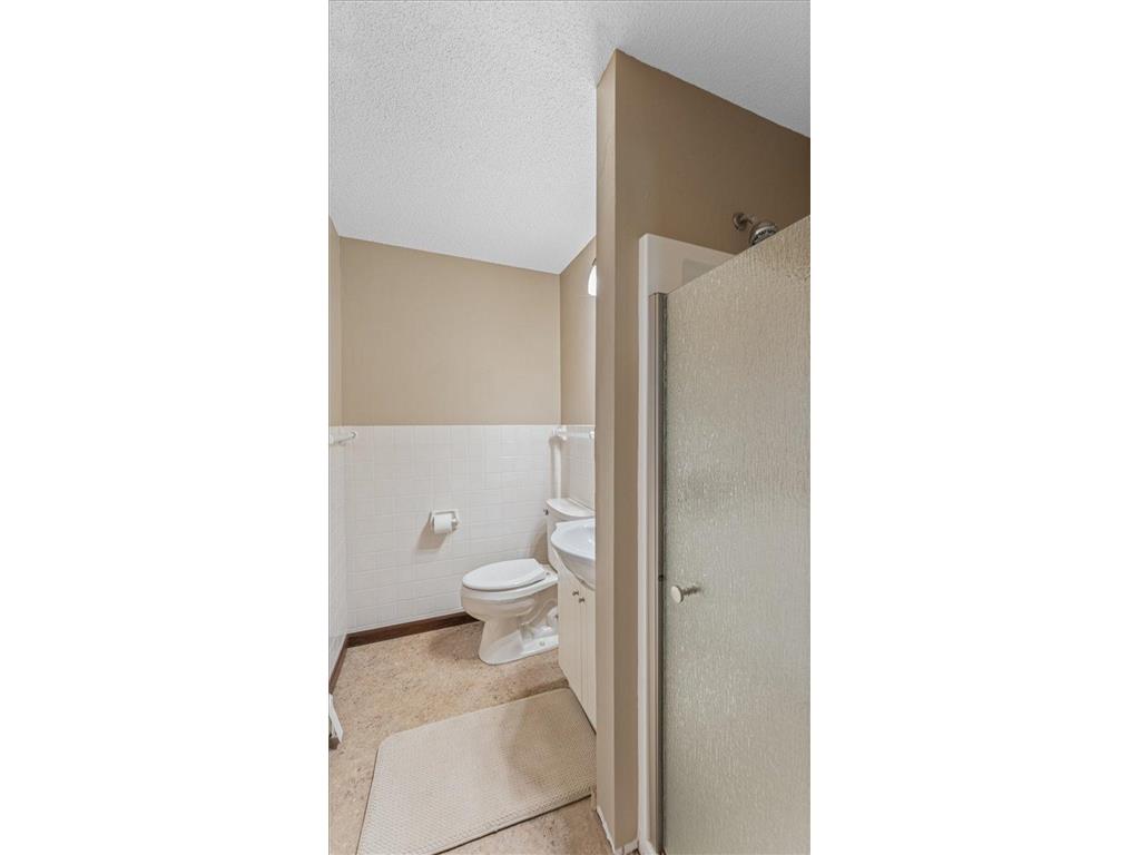 900 13th Avenue SW Willmar MN 56201 7003965 image30