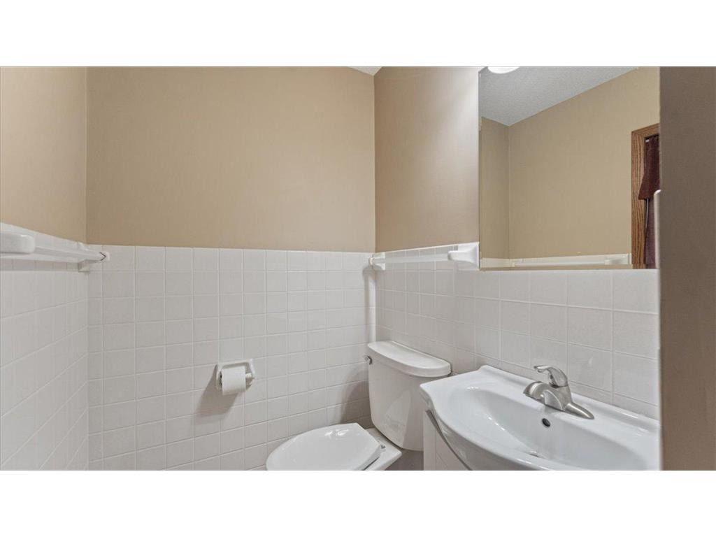 900 13th Avenue SW Willmar MN 56201 7003965 image31