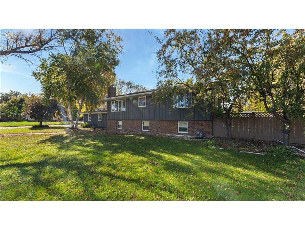 900 13th Avenue SW Willmar MN 56201 7003965 image4