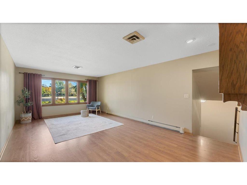 900 13th Avenue SW Willmar MN 56201 7003965 image8