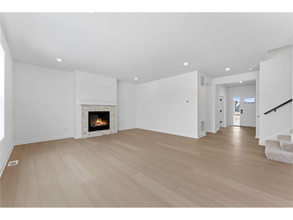 900 150th Lane NW Andover MN 55304 7000693 image6