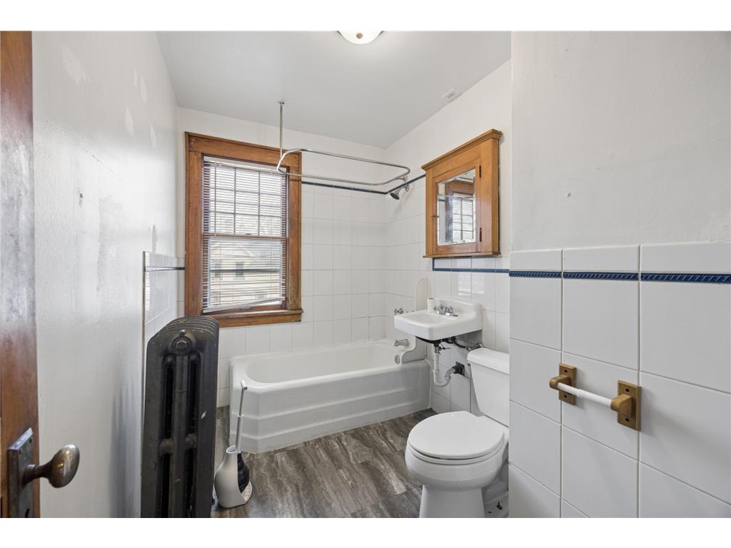 900 16th Avenue N Minneapolis MN 55411 7045285 image20