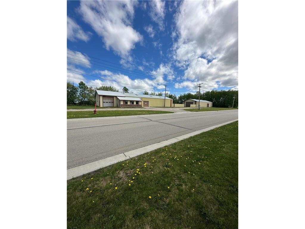 900 2nd Street NW Baudette MN 56623 6826586 image2
