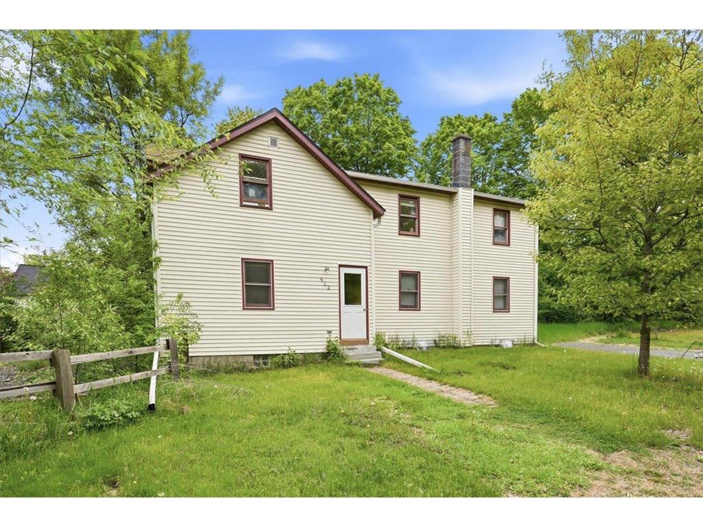 900 & 902 N Hamilton Street Saint Croix Falls WI 54024 7061811 image2