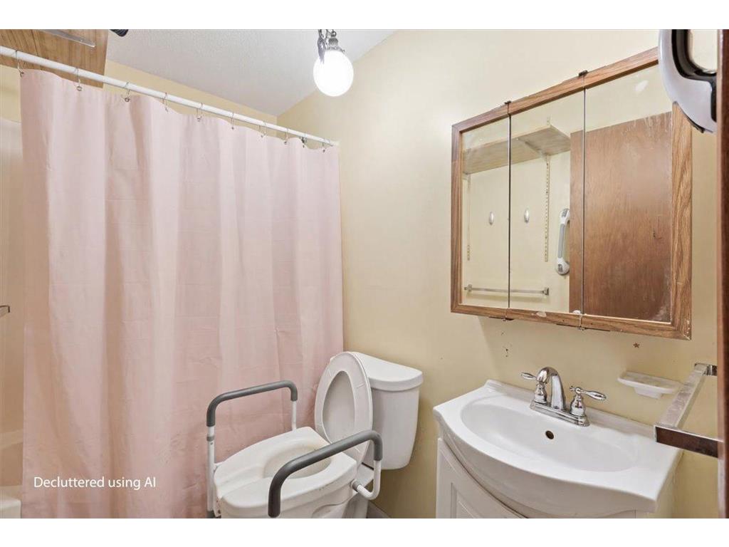 900 & 902 N Hamilton Street Saint Croix Falls WI 54024 7061811 image37