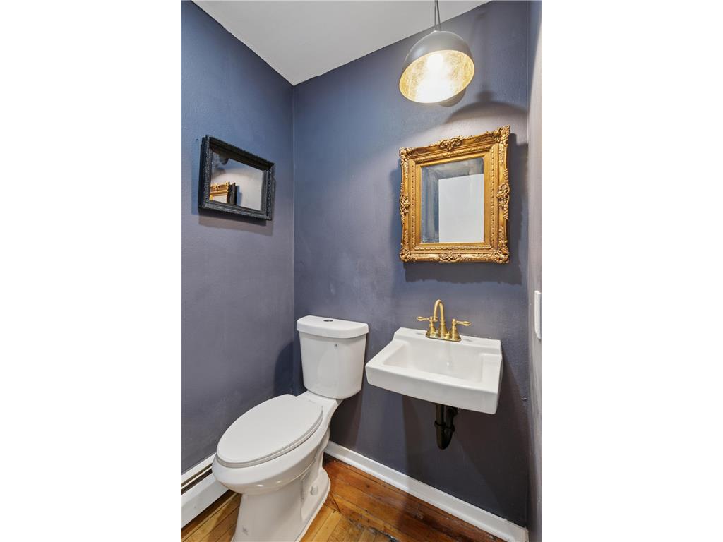 900 E River Terrace Minneapolis MN 55414 7019305 image18