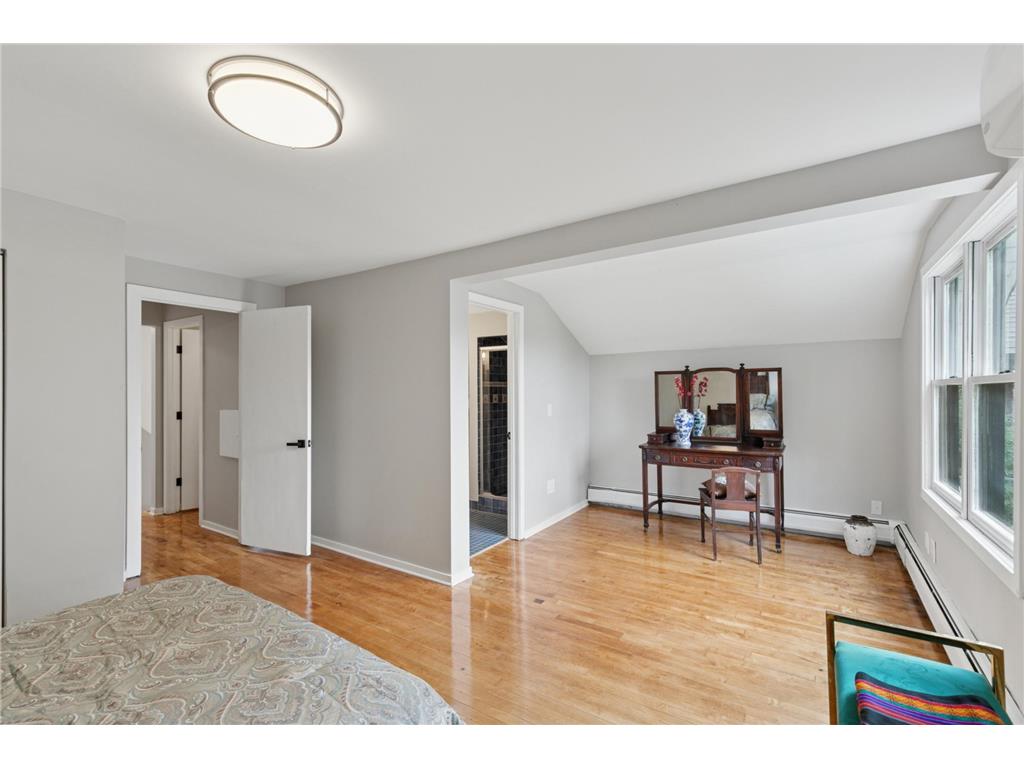 900 E River Terrace Minneapolis MN 55414 7019305 image23