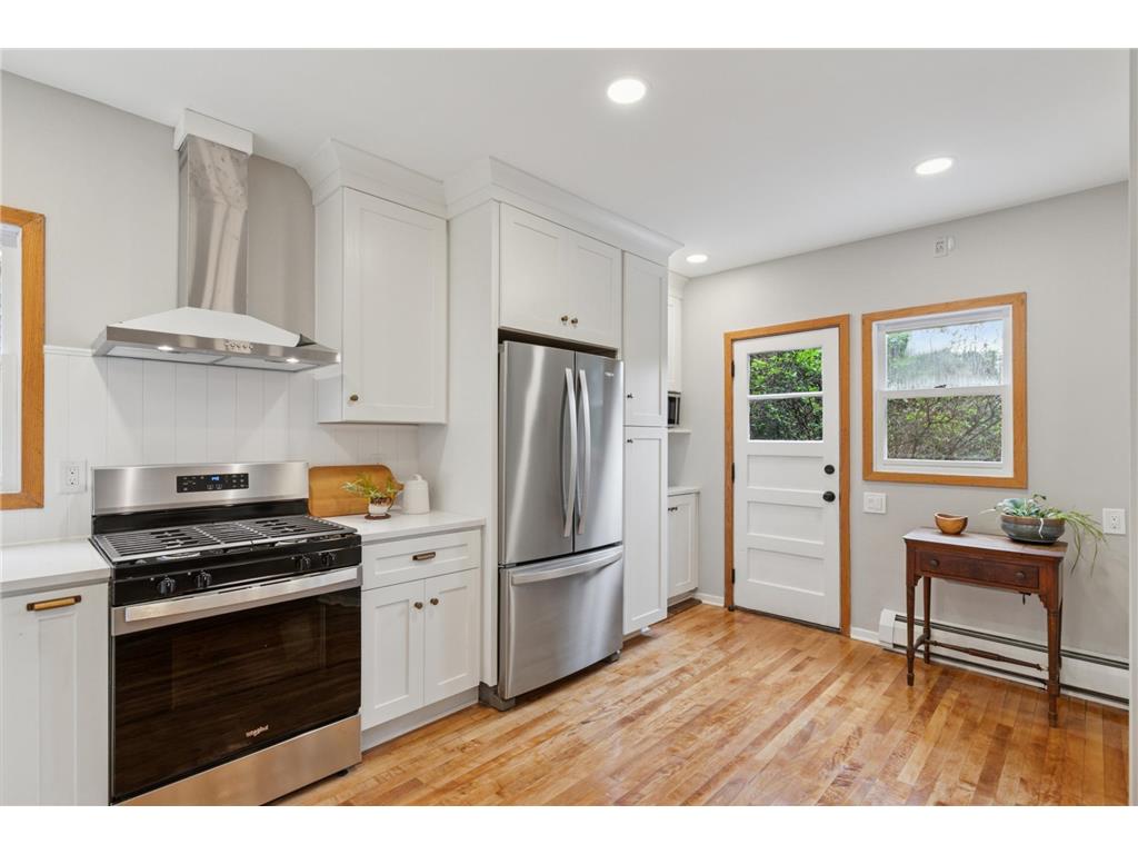 900 E River Terrace Minneapolis MN 55414 7019305 image3