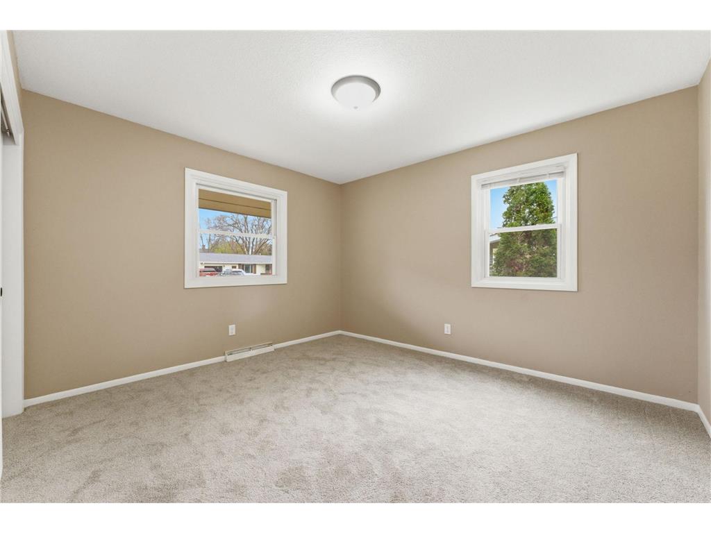 900 Green Street Hudson WI 54016 7053221 image23