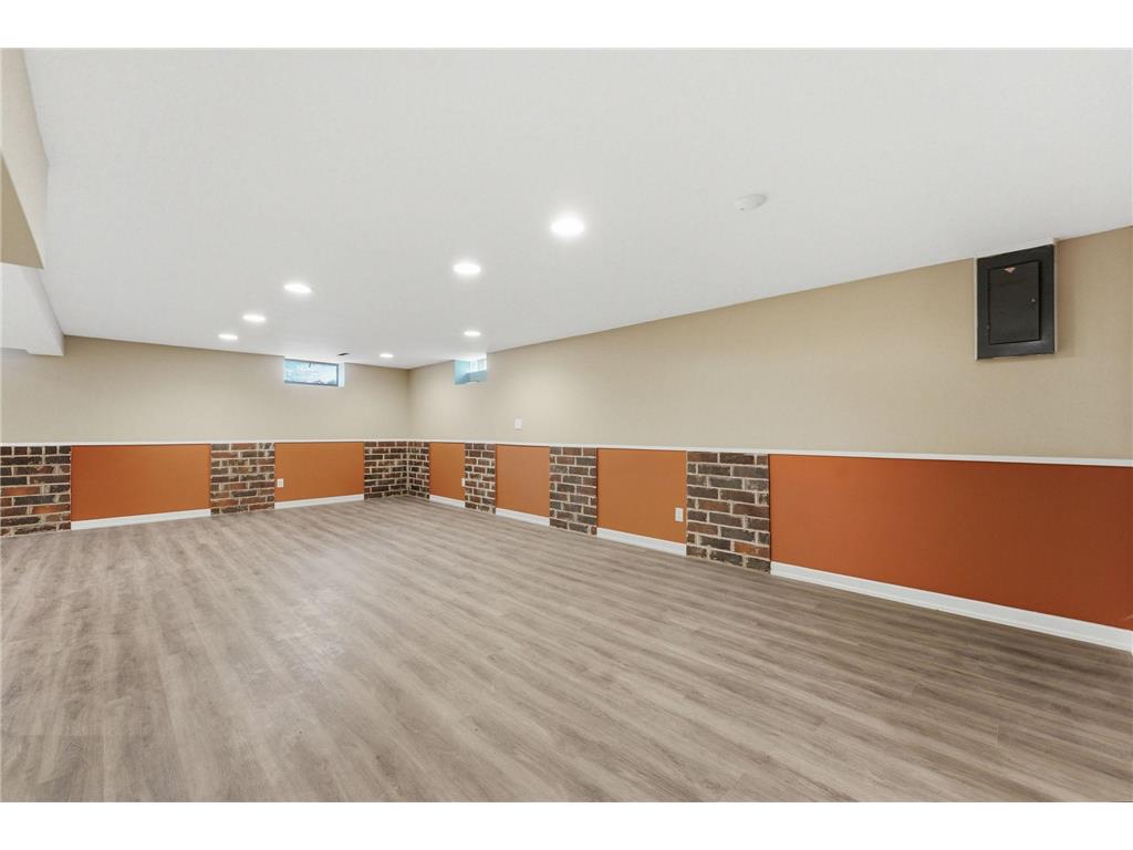 900 Green Street Hudson WI 54016 7053221 image25