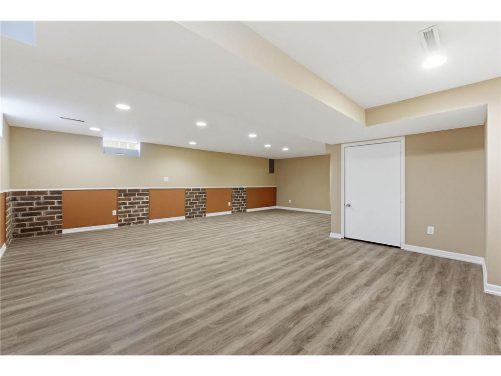 900 Green Street Hudson WI 54016 7053221 image27