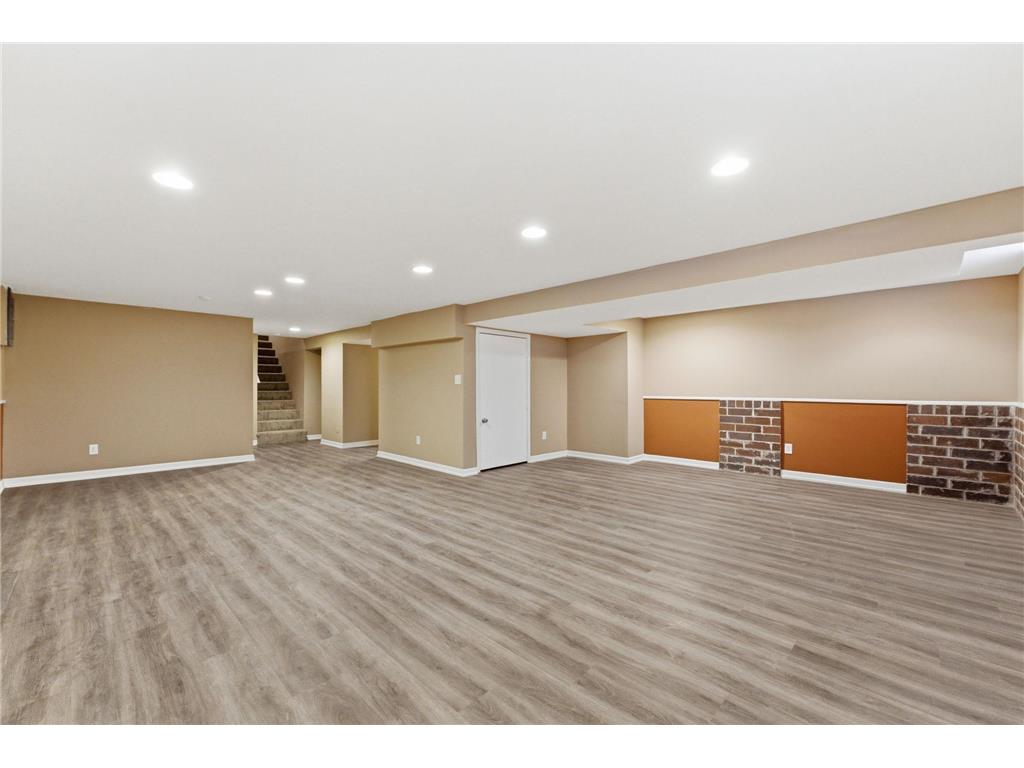 900 Green Street Hudson WI 54016 7053221 image28